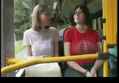 Coquette nahm eine gute Auseinandersetzung mit riesen titten porn dem Kellner auf