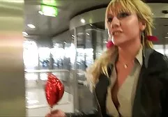 Schöne reife Brünette bekommt Massage und wird big titten tube von einem Masseur gefickt