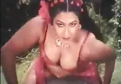 Ehepartner gefällt ihrem Mann mit einem Outfit kostenlose pornos große brüste