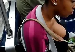 Reife youporn titten Musiklehrerin spinnt junge College Girls zum Lesbenfick