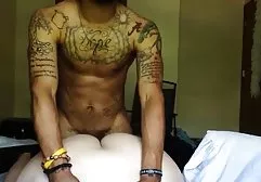 Hausfrau flache titten porn gibt Liebhaber einen geilen Fick