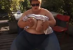 Riesiger muskulöser Mann mit einem Schwanz und einem zerbrechlichen free porn kleine titten spanischen Mädchen mit enger Muschi