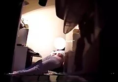 Tiefer Analsex kleinetittenporn mit einem jungen und zarten Mädchenarsch