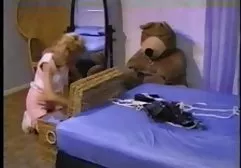 Europäisches schwedisch-datsky Paar entzündet Leidenschaften auf einem titten kneten porn Teppich :)